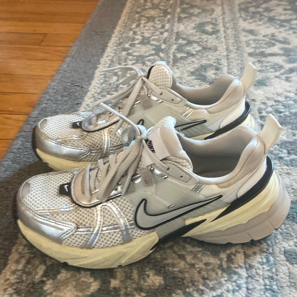 Nike V2K run shoes in white and silver
